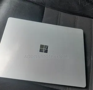 New Laptop HP 14-Dq1025cl 4GB Intel Core I5 SSD 256GB