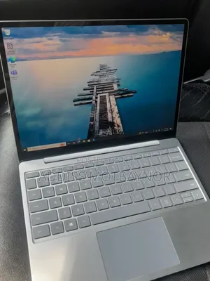 New Laptop HP 14-Dq1025cl 4GB Intel Core I5 SSD 256GB