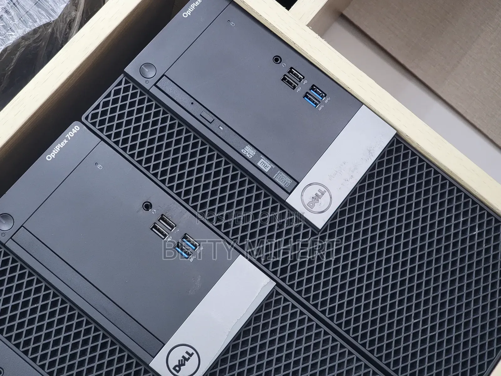 New Desktop Computer Dell OptiPlex 7040 8GB Intel Core I5 HDD 1T