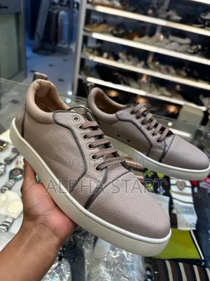  Christina Louboutintm 
Made in Italy