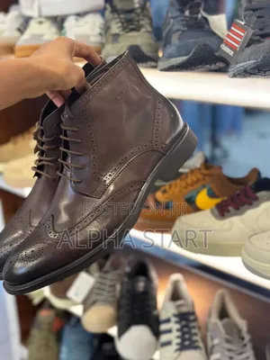 Photo -  Clark's Tm 
High Master Quality Brwin Color Made in Vietnam