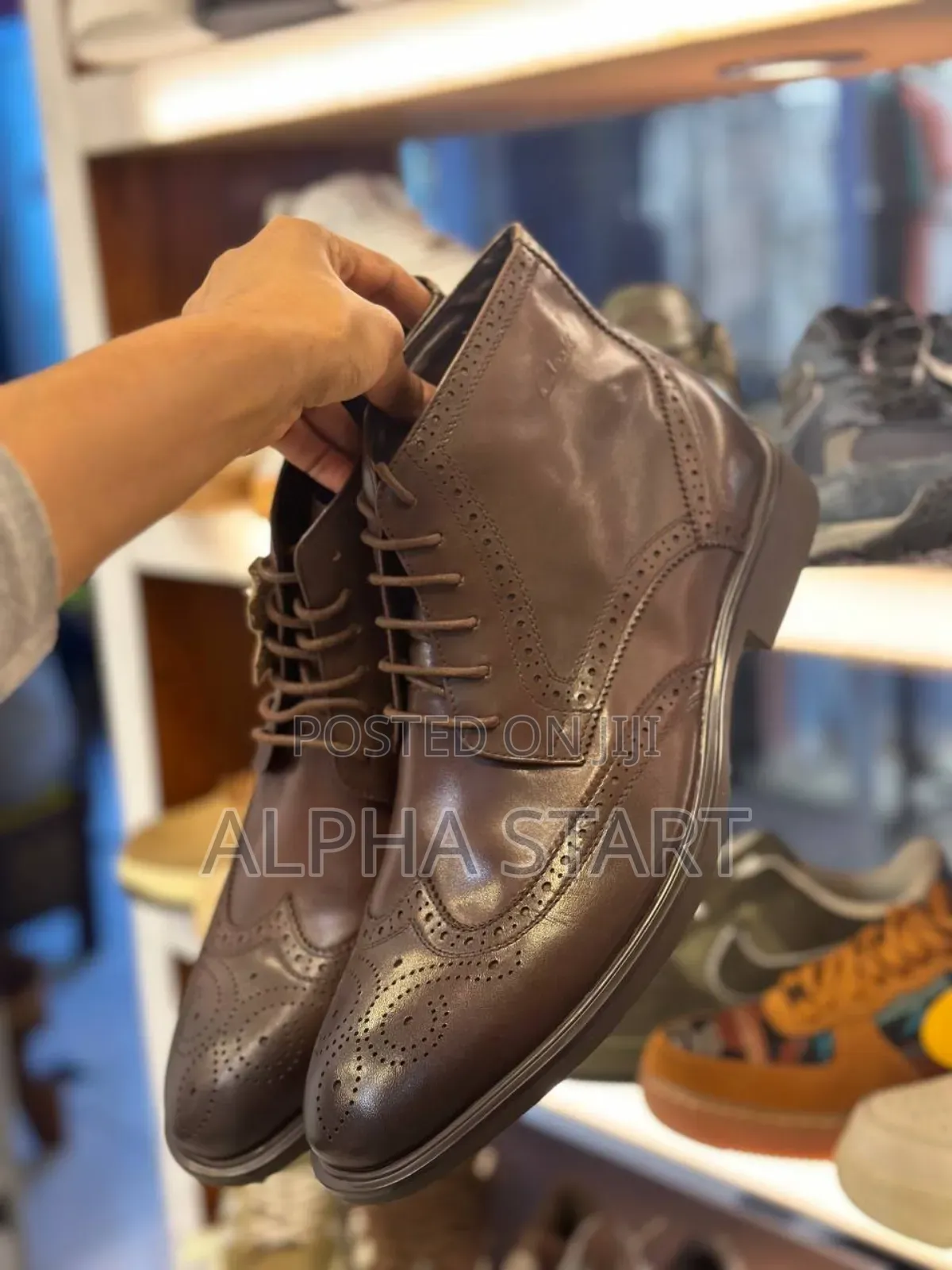  Clark's Tm 
High Master Quality Brwin Color Made in Vietnam