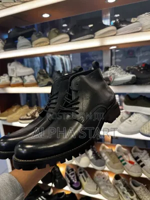  Clark's Tmfull Black 
High Master Quality Smooth Boots for You