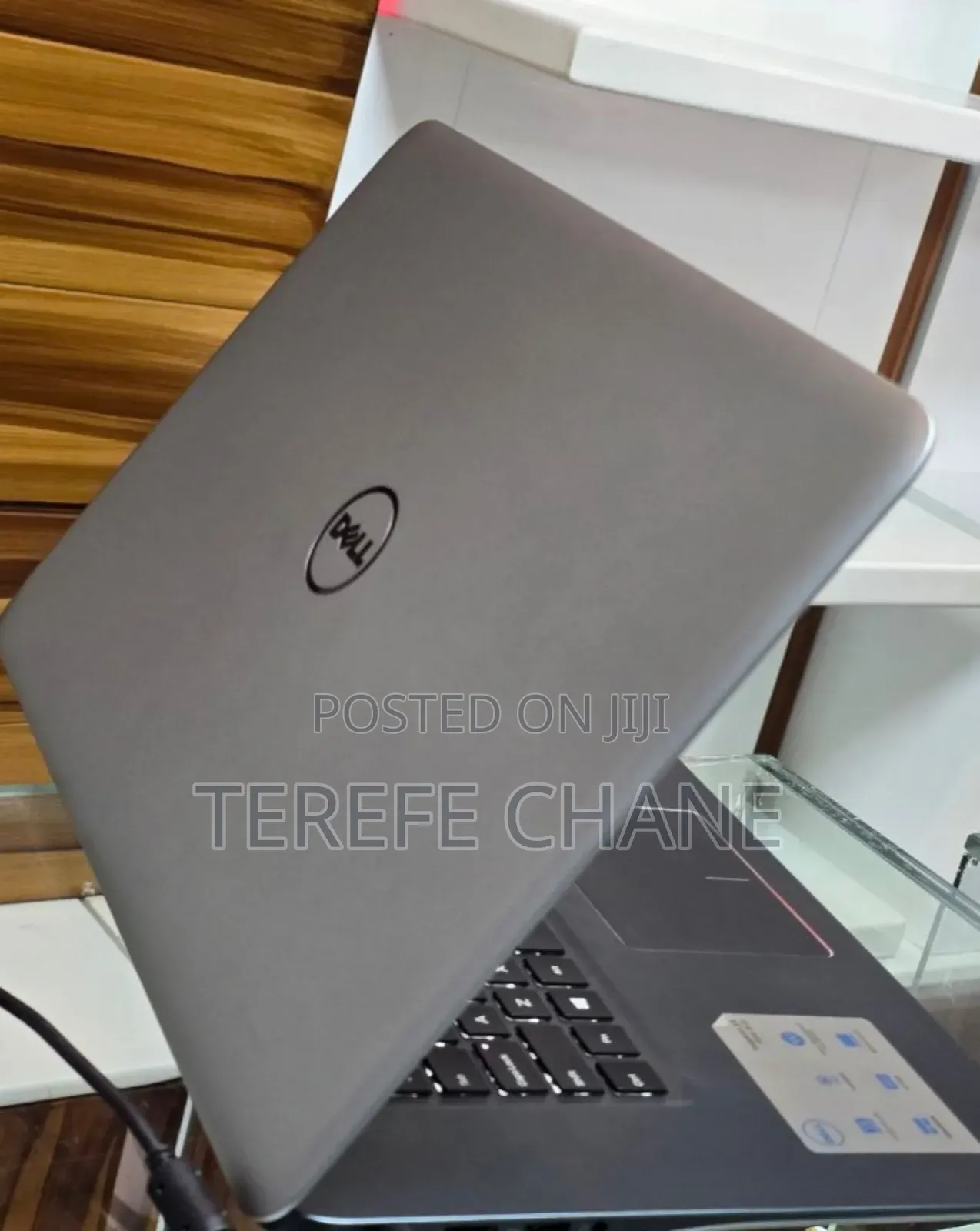 New Laptop Dell Inspiron 15 8GB Intel Core I7 SSD 1T