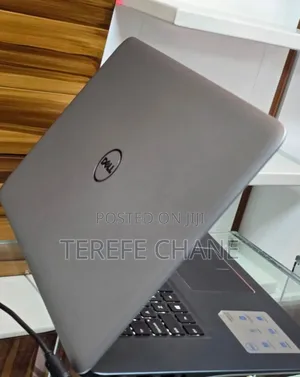 New Laptop Dell Inspiron 15 8GB Intel Core I7 SSD 1T