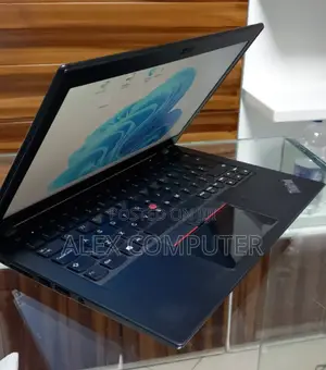 New Laptop Lenovo ThinkPad X280 8GB Intel Core I7 SSD 256GB