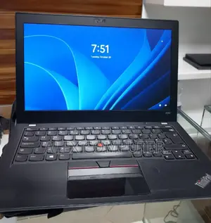 New Laptop Lenovo ThinkPad X280 8GB Intel Core I7 SSD 256GB