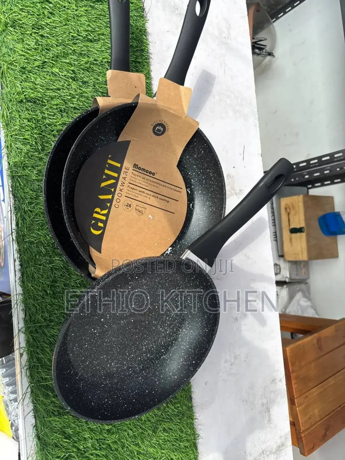 Momcoc Non Stick Fry Pan