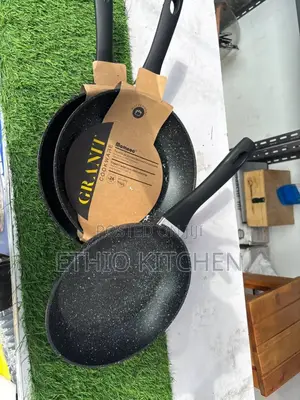 Photo - Momcoc Non Stick Fry Pan