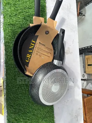 Momcoc Non Stick Fry Pan