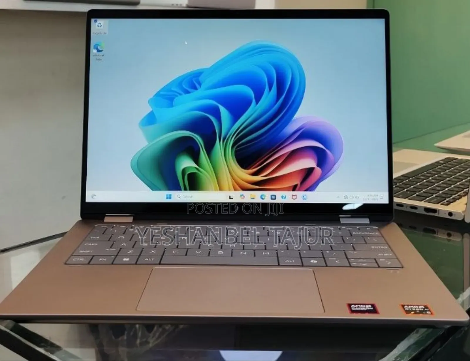 New Laptop HP OmniBook 5 Flip 16GB Intel Core I5 SSD 512GB