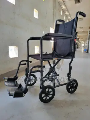 Folding Wheelchair卲瞜selling Fast
Wheelchair Drive Medical蒼商wheelchair