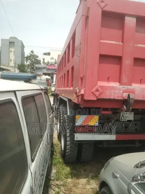 Sino Truck Model 2024 ባንክ 4.1 ካሽ ለእጅ 7.4