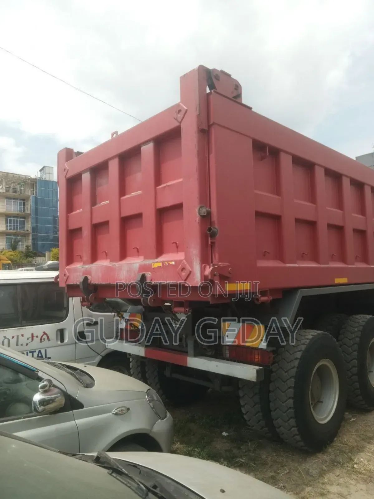 Sino Truck Model 2024 ባንክ 4.1 ካሽ ለእጅ 7.4