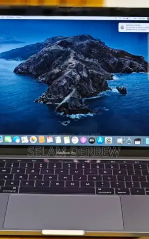 Photo - New Laptop Apple MacBook Pro 2019 16GB Intel Core I5 SSD 1T