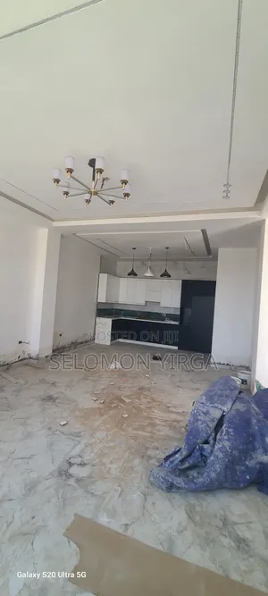 7bdrm House in Adis Ababa, Bole for sale