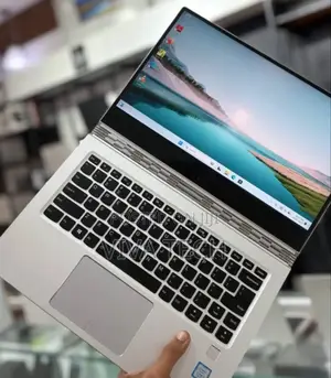 New Laptop Lenovo Yoga 910 8GB Intel Core I7 SSD 512GB