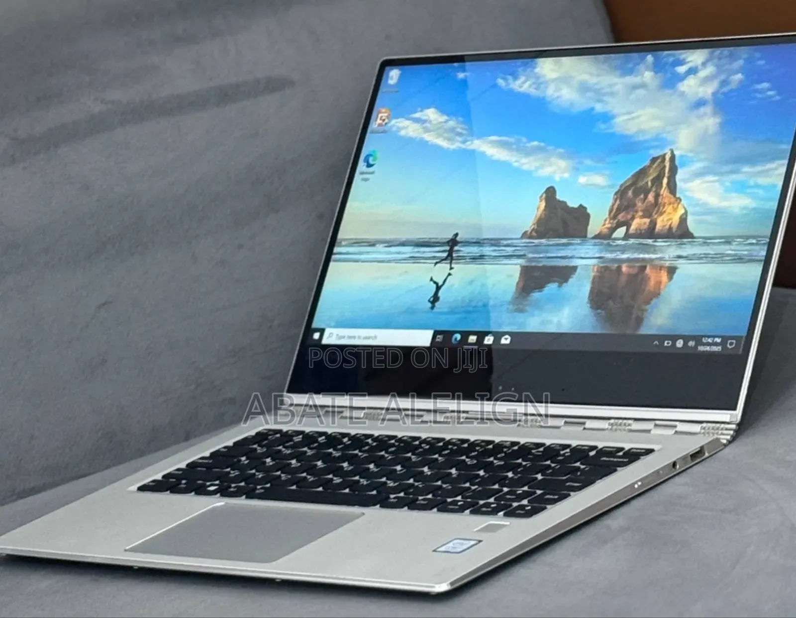 New Laptop Lenovo Yoga 910 8GB Intel Core I7 SSD 512GB