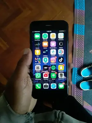 Apple iPhone 7 Plus 32 GB Black