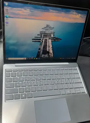 New Laptop Microsoft Surface 4GB Intel Core I5 SSD 256GB