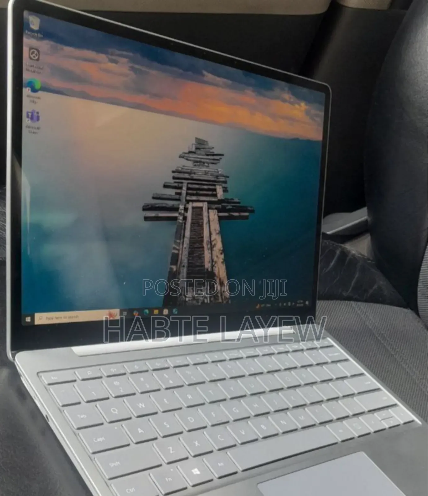 New Laptop Microsoft Surface 4GB Intel Core I5 SSD 256GB