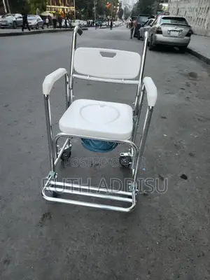 Photo - Commode Wheelchair痲你wheelchair寄出toilet Wheelchair惠來commode Wheelchair