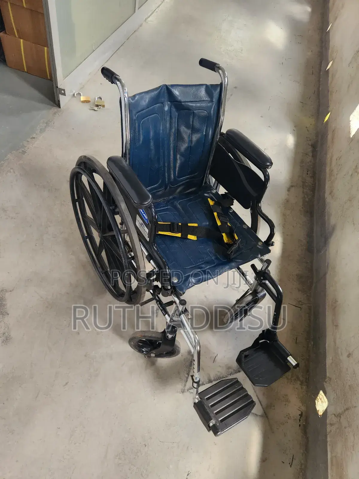 Belted Wheelchair管道wheelchair知識wheelchair字眼wheelchair寄給wheelchair New