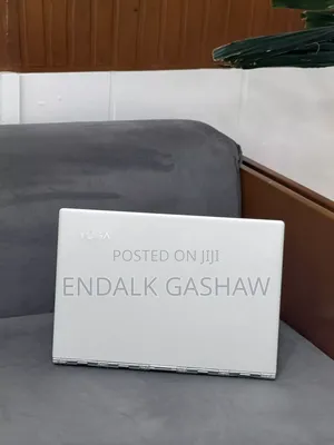 New Laptop Lenovo Yoga 910 8GB Intel Core I7 SSD 512GB