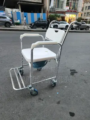 Photo - Toilet Wheelchair癲咗wheelchair晁你wheelchair短暫wheelchair抱持wheelchair New