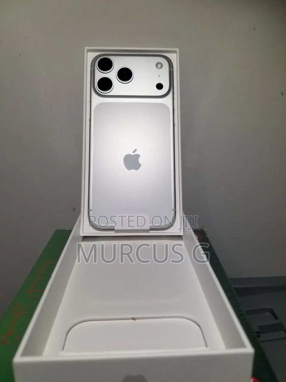 New Apple iPhone 17 Pro Max 256 GB Silver