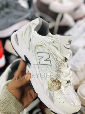 Photo - New Balance 530