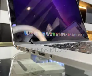 New Laptop Apple MacBook Pro 2015 16GB Intel Core I7 SSD 256GB