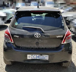 Toyota Yaris 2010 Black