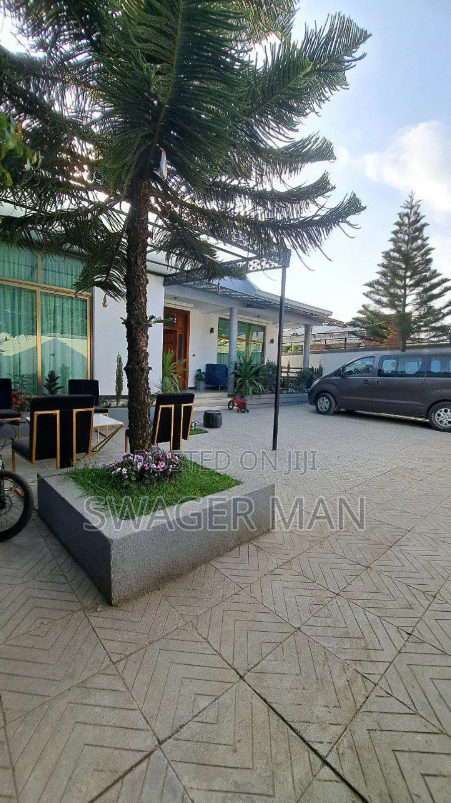 Furnished 6bdrm Villa in Tafo Sheger, Yeka for sale