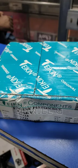 Photo - Suzuki Vitara Piston Set