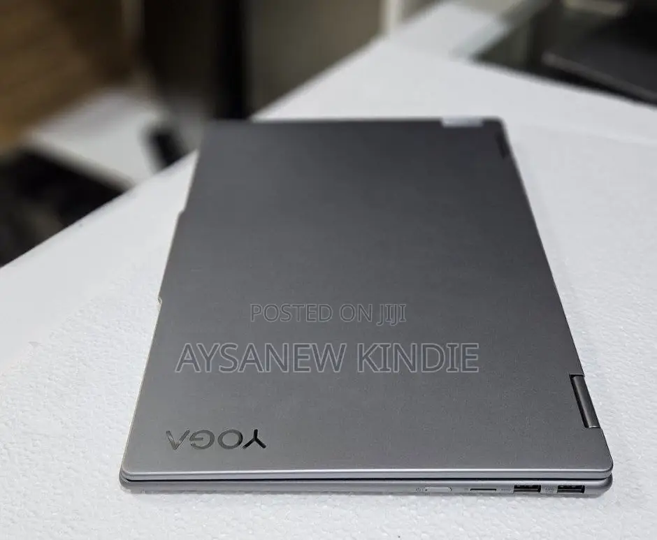 New Laptop Lenovo Yoga 7i 16GB Intel Core I7 SSD 512GB