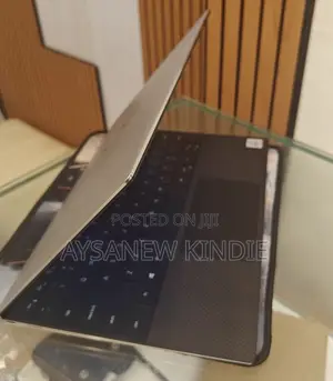 New Laptop Dell XPS 13 16GB Intel Core i7 SSD 512GB