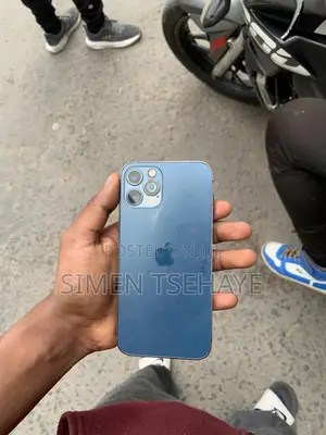 Photo - Apple iPhone 12 Pro 256 GB Blue