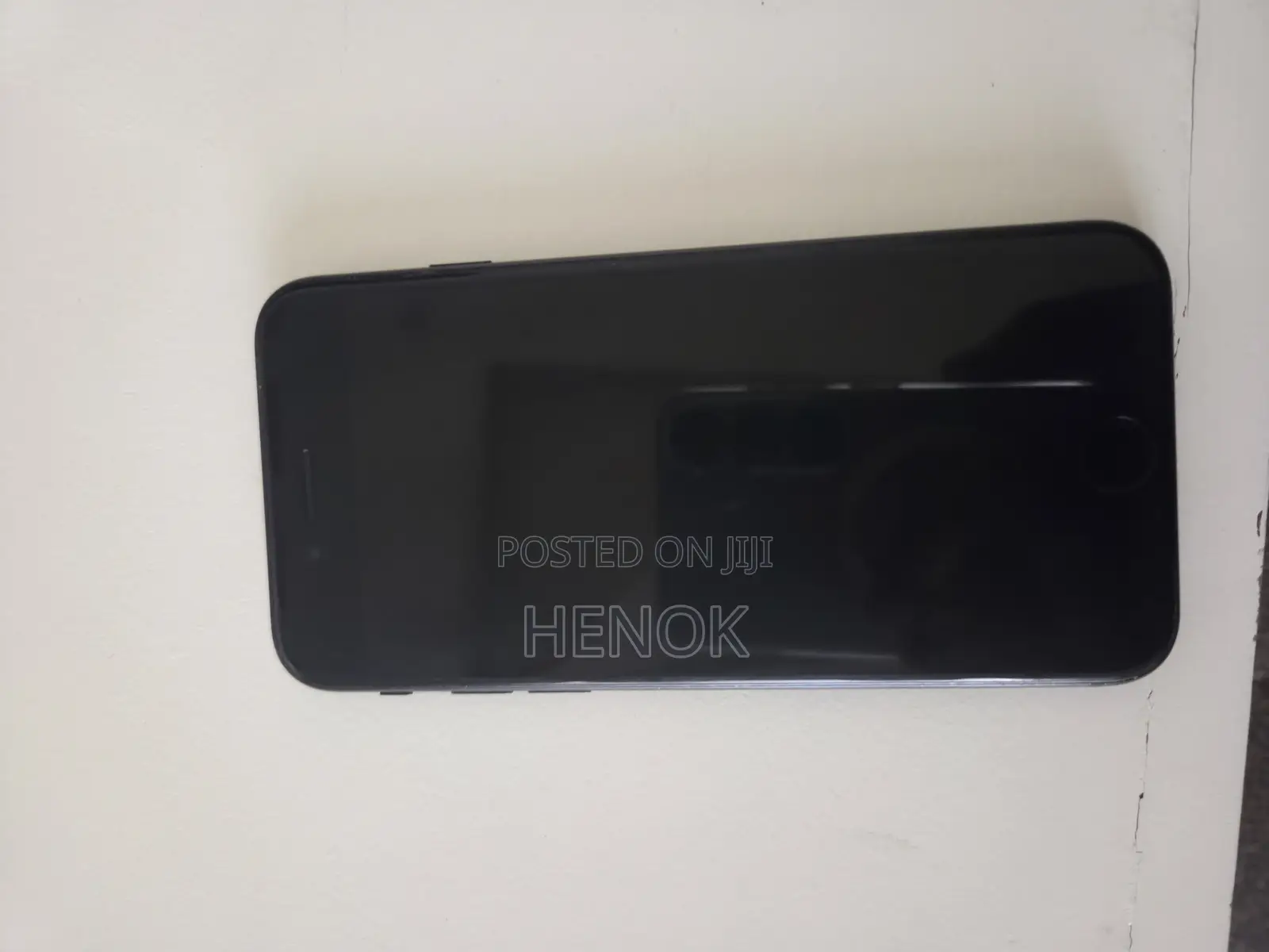 Apple iPhone SE (2020) 128 GB Black