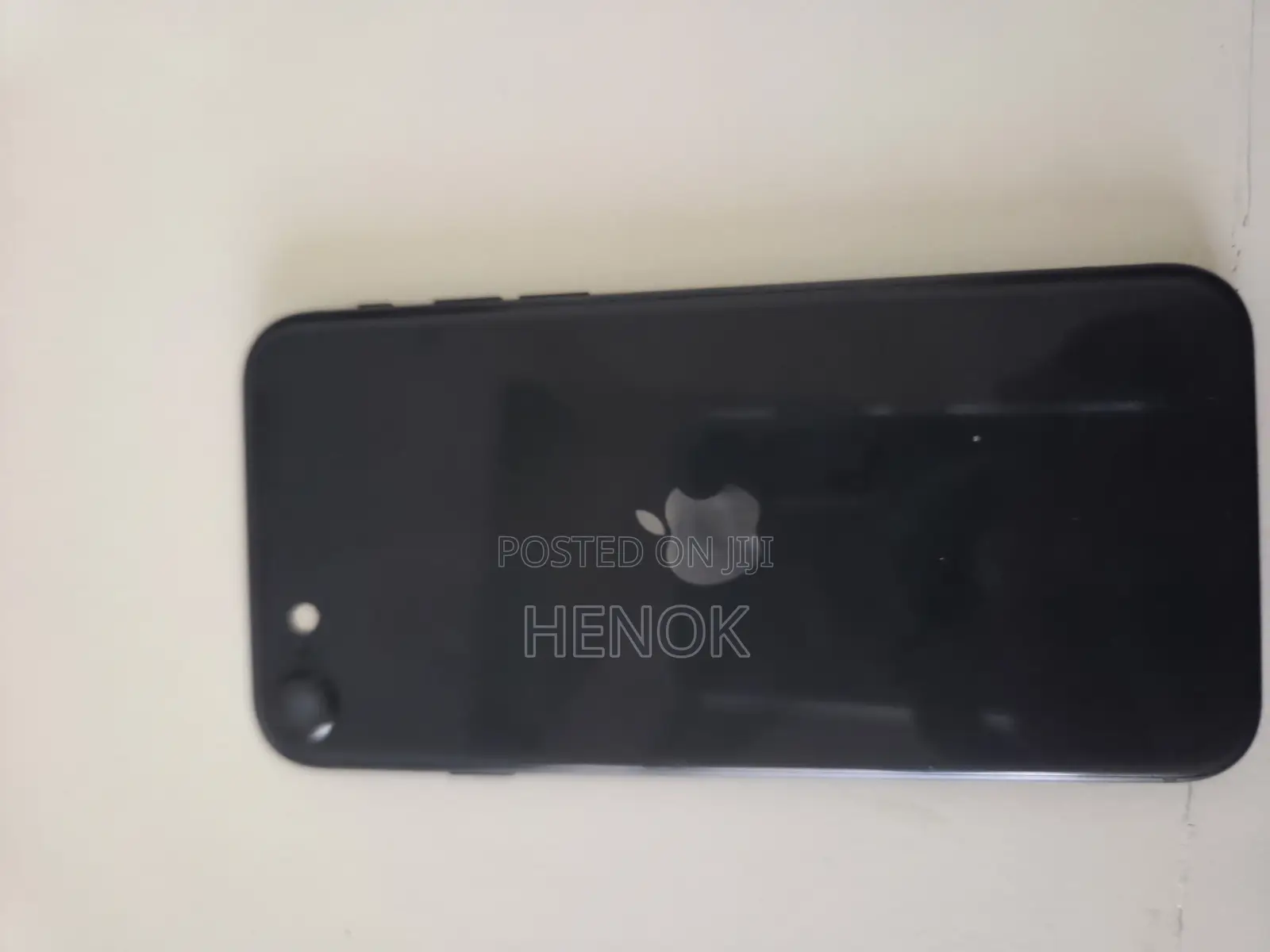 Apple iPhone SE (2020) 128 GB Black