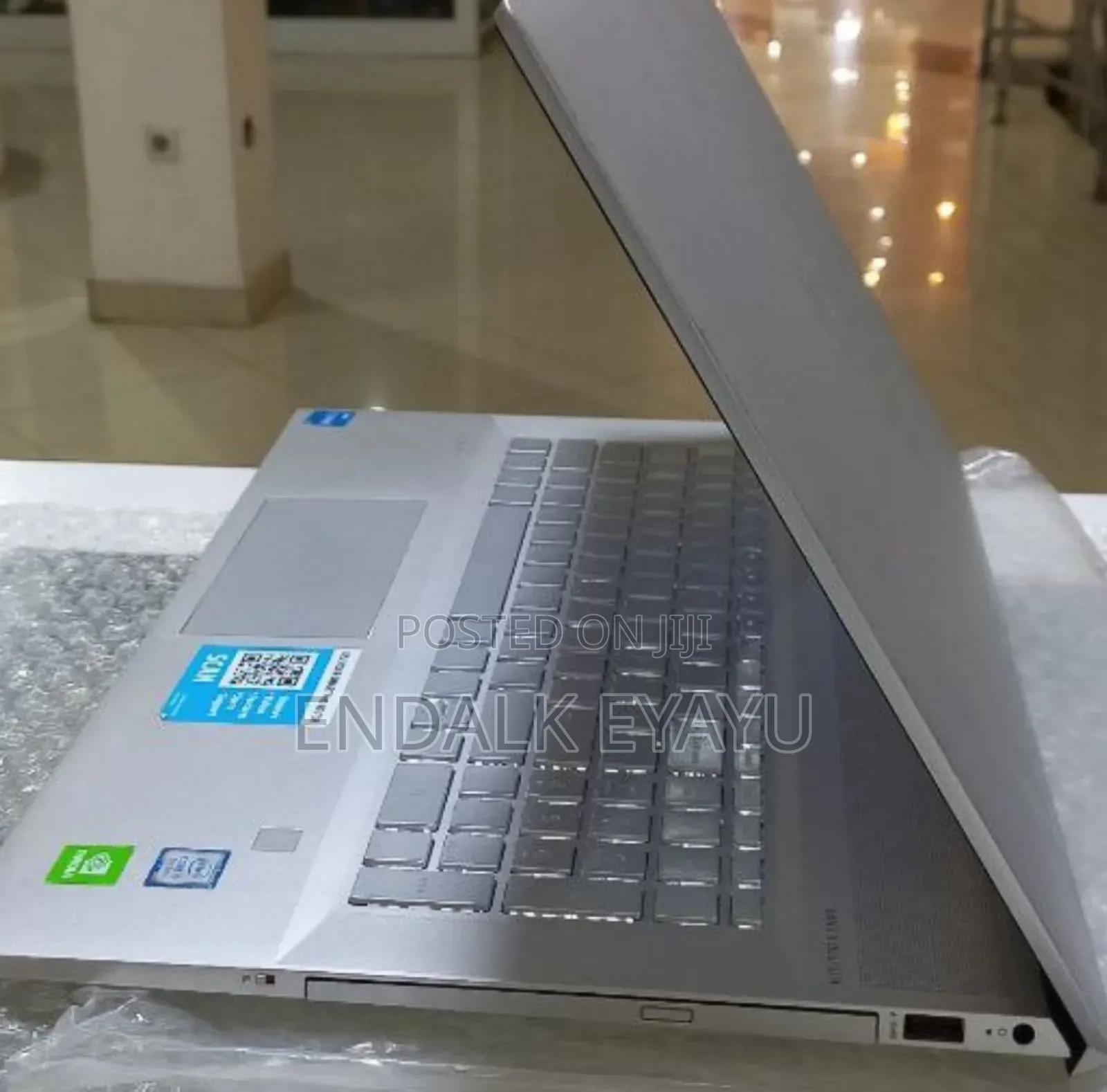 New Laptop HP 16GB Intel Core I7 SSD 512GB