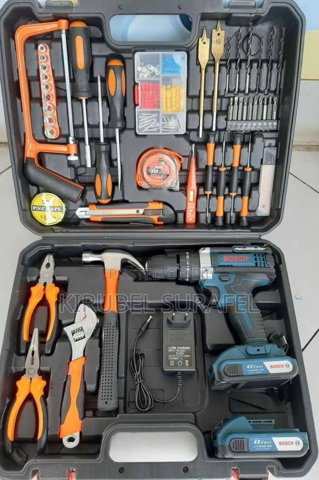 Rechargeable Drill With Full Accessoires