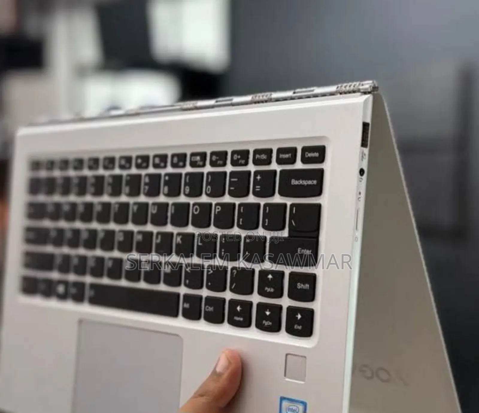 New Laptop Lenovo Yoga 910 8GB Intel Core I7 SSD 512GB