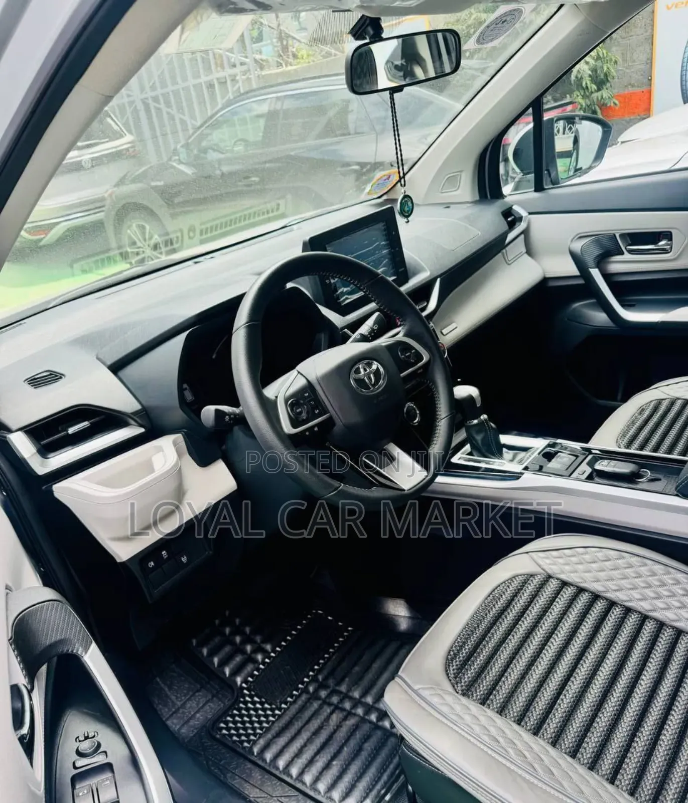 Toyota Veloz 1.5 CVT FWD 2023 Gray