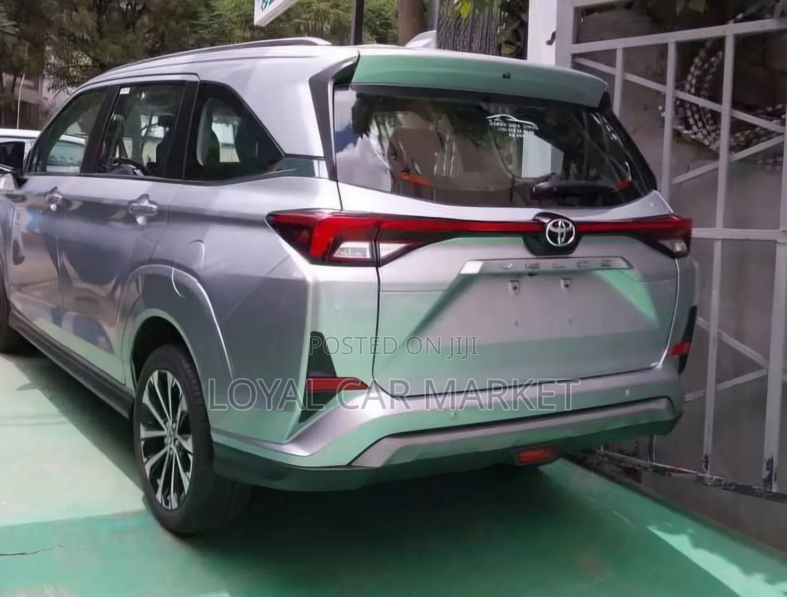 Toyota Veloz 1.5 CVT FWD 2023 Gray