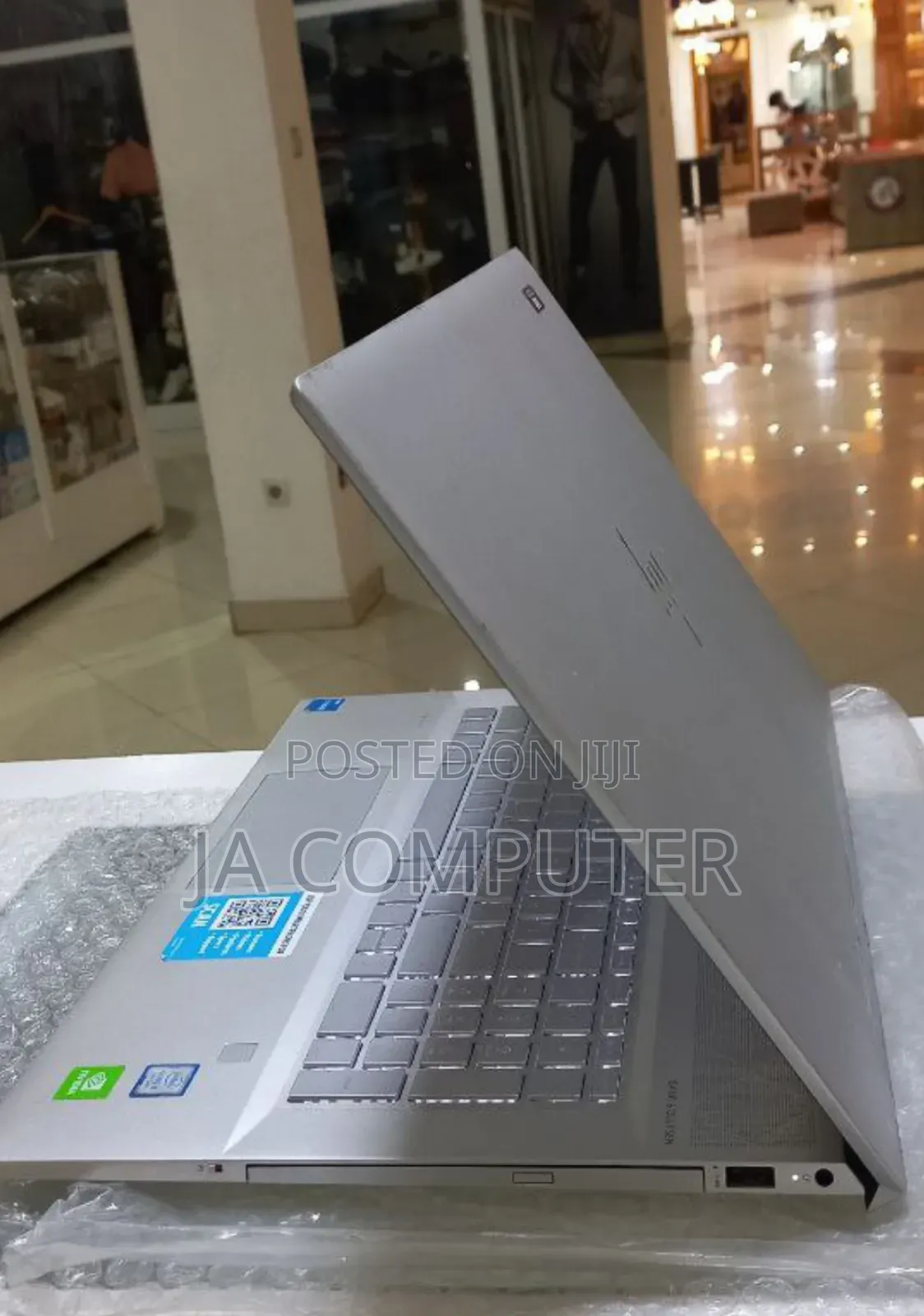 New Laptop HP Envy 14 16GB Intel Core I7 SSD 512GB