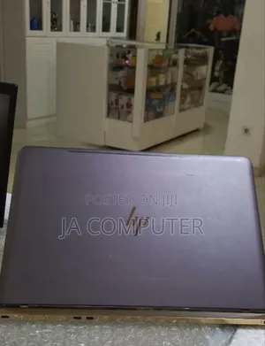 New Laptop HP Spectre 8GB Intel Core I7 SSD 256GB