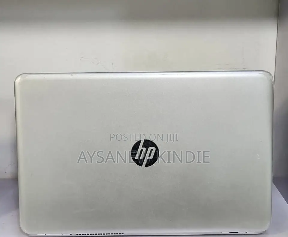 New Laptop HP Pavilion 15 8GB Intel Core I5 SSD 256GB