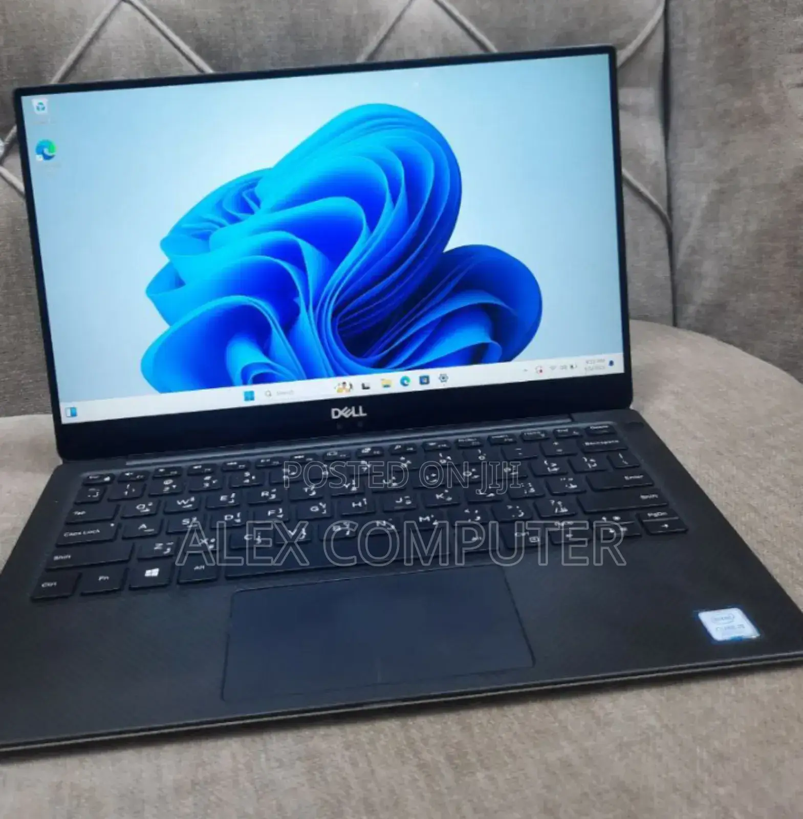 New Laptop Dell XPS 13 8GB Intel Core I5 SSD 512GB