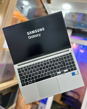 Photo - New Laptop Samsung Galaxy Book 2 8GB Intel Core I5 SSD 256GB
